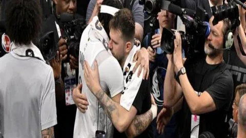 泰山队全力备战上海冬训，新援唐创加盟一线队正式亮相